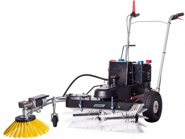 4F Schmutz- und Schneekehrmaschine Limpar Akku 52 mit Seitenbesen Rechts