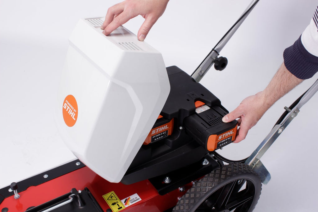 4F Akku-Wildkrautbürste Limpar Turbo IV mit Stihl AP Powerhead - ohne Akkus und Ladegerät