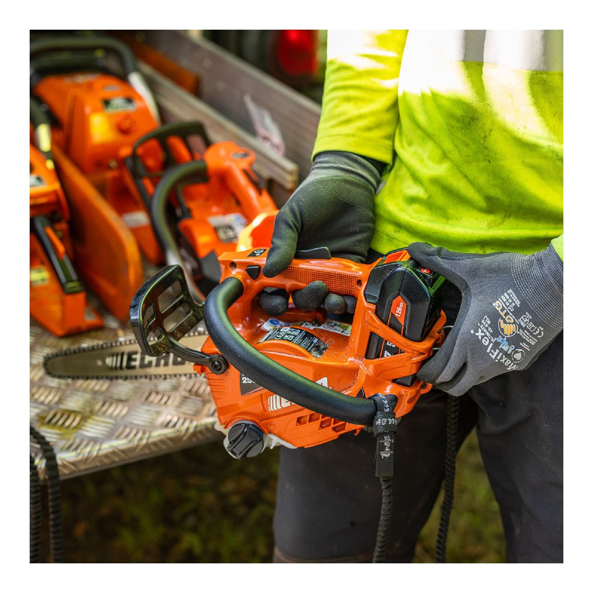 ECHO Akku-Motorsäge DCS-2500TC-AKTION -inkl. 2x 2,5Ah Akku und Ladegerät