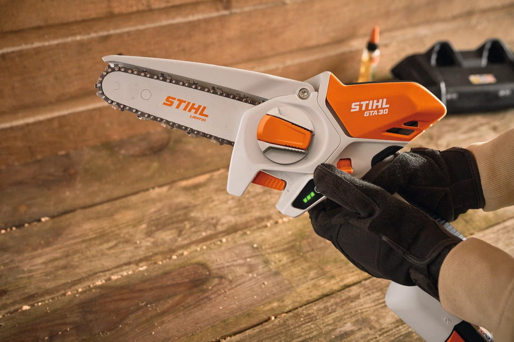 STIHL Akku-Gehölzschneider GTA 30, Set mit AS 2 + AL 1 + Koffer