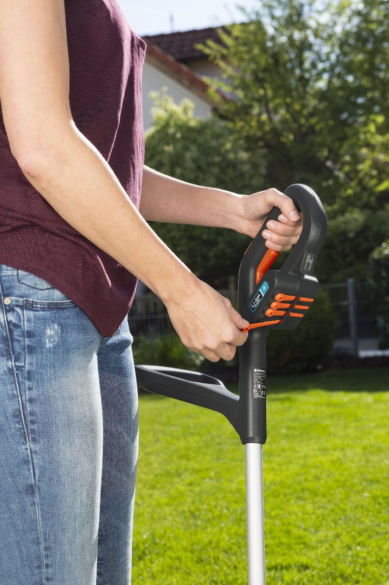 Gardena Akku-Trimmer SmallCut Li-23R mit integriertem Li-Ionen-Akku