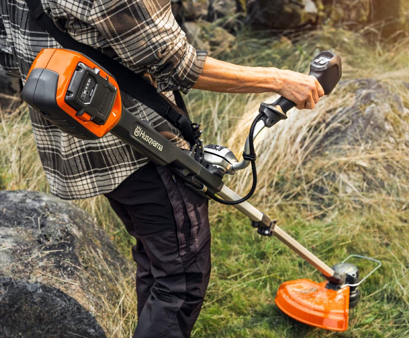 Husqvarna Akku-Motorsense Set 220iR - inkl. Akku B140 + Ladegerät C80