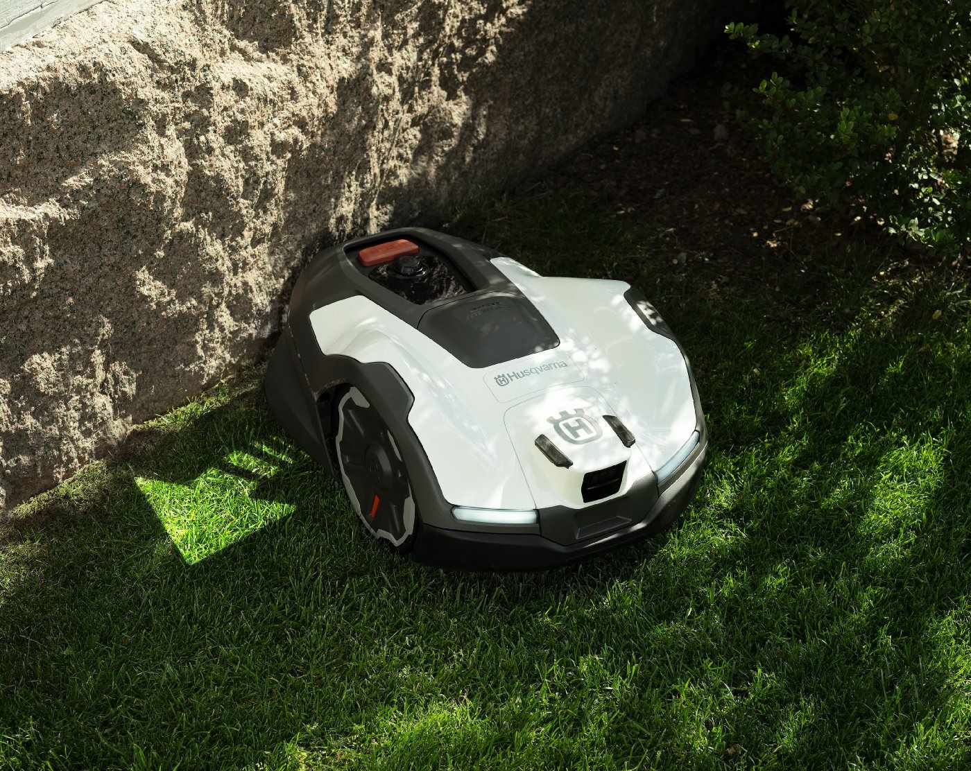 Husqvarna Automower 410VE NERA mit Garage
