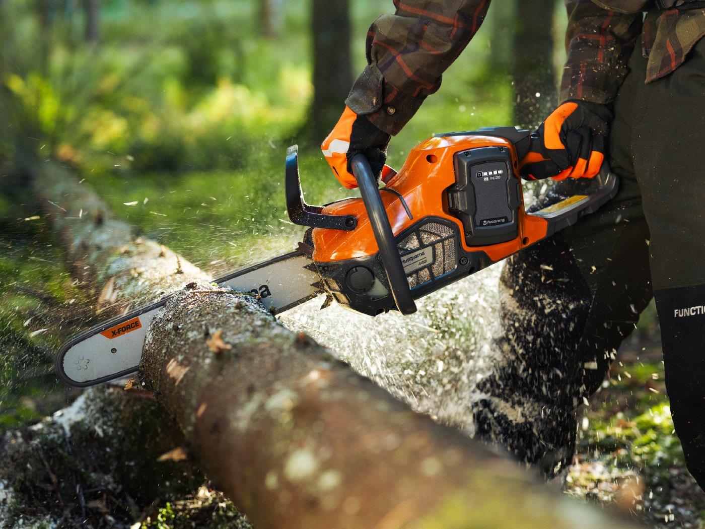 Husqvarna Akku-Motorsäge 440i
