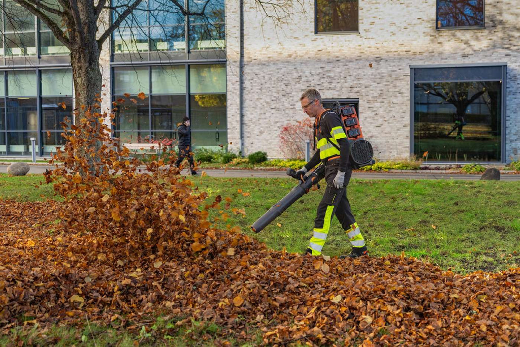 Husqvarna Akku-Blasgerät 570iBT ohne Akku und Ladegerät