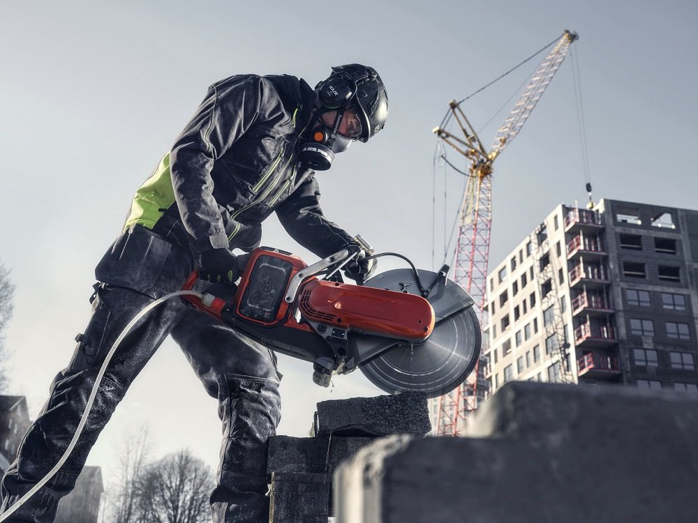 Husqvarna Akku-Trennschleifer K1 Pace 14 - Set mit 2 Akkus B380X und Ladegerät C900X