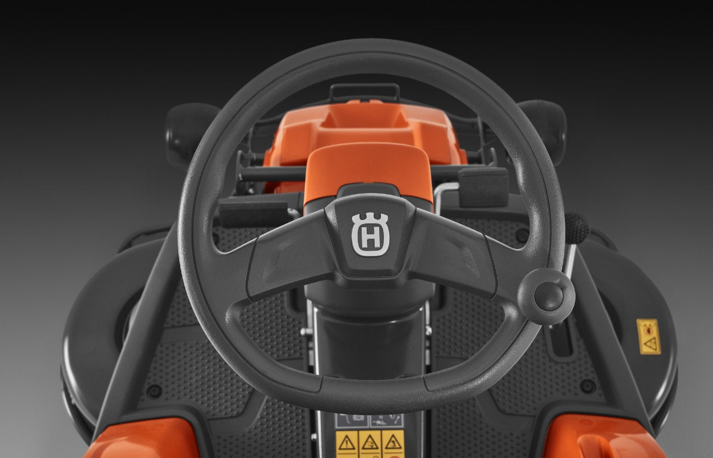 Husqvarna Profi-Frontmäher R 216T AWD Combi 103 Winterpaket mit Schneeschild und Gummileiste