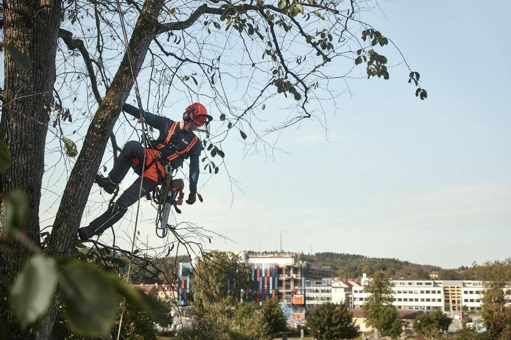 Husqvarna Profi Akku-Motorsäge T535i XP 12" - ohne Akku u. Ladegerät