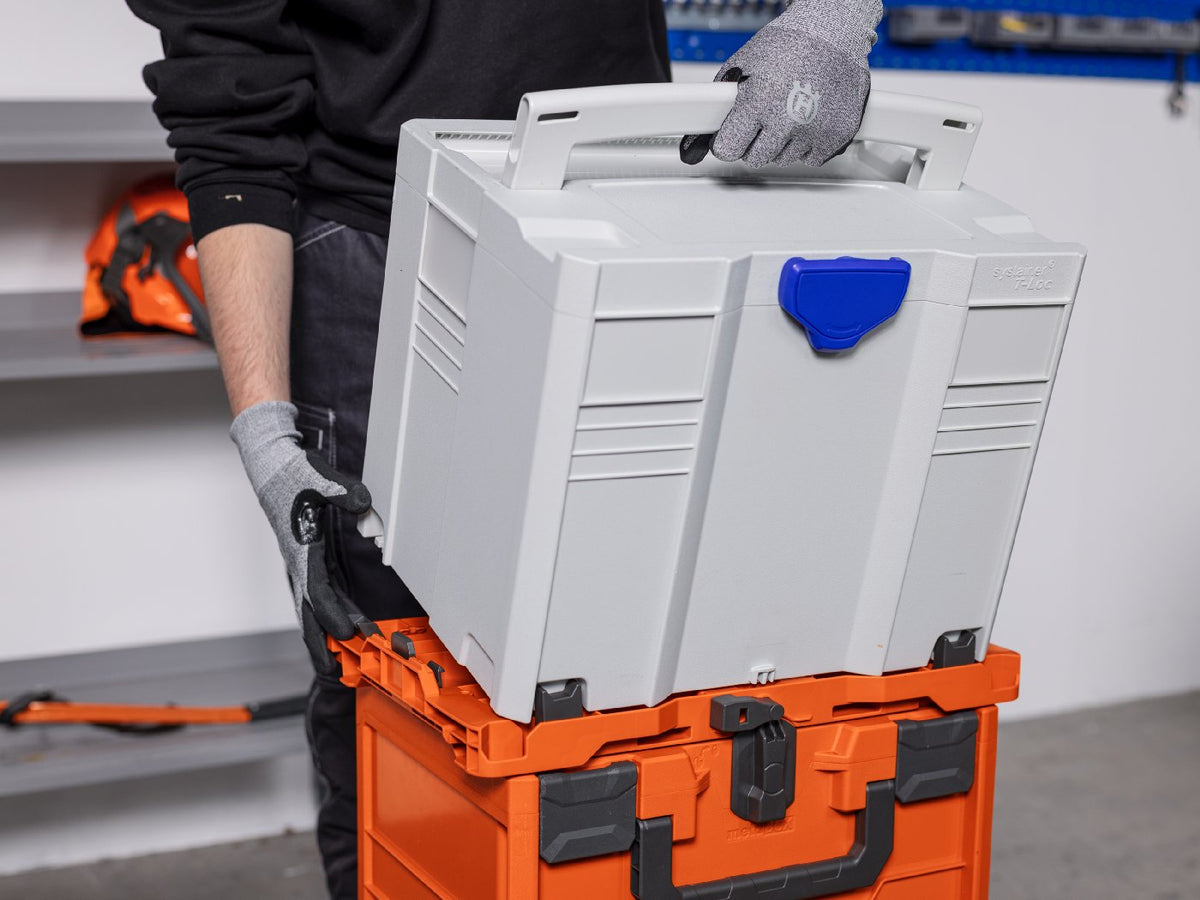 Husqvarna Akkubox Set L mit 2 x Akku B360X, Ladegerät C50X und Transportbox BC1‑UN