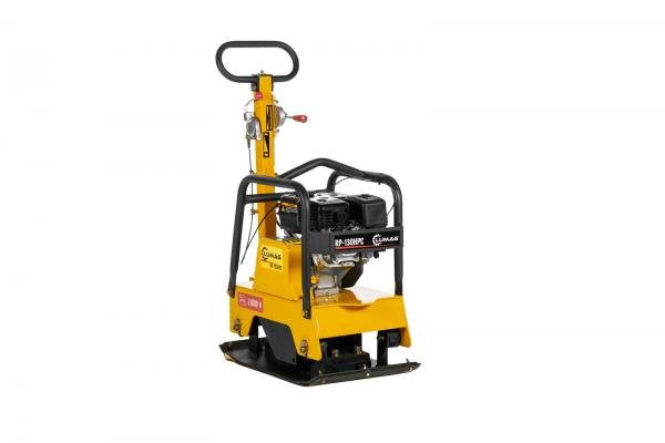 Lumag Benzin-Rüttelplatte RP 130 HPC inkl. Gummimatte u. Fahrwerk