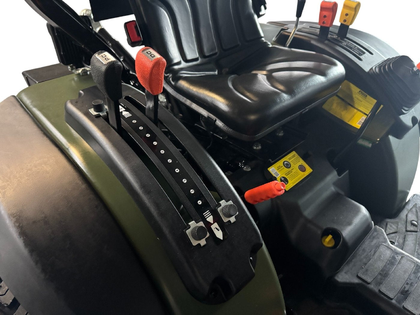 Startrac Allrad-Kleintraktor 26 Grundmaschine ohne Bereifung -5 Farben wählbar