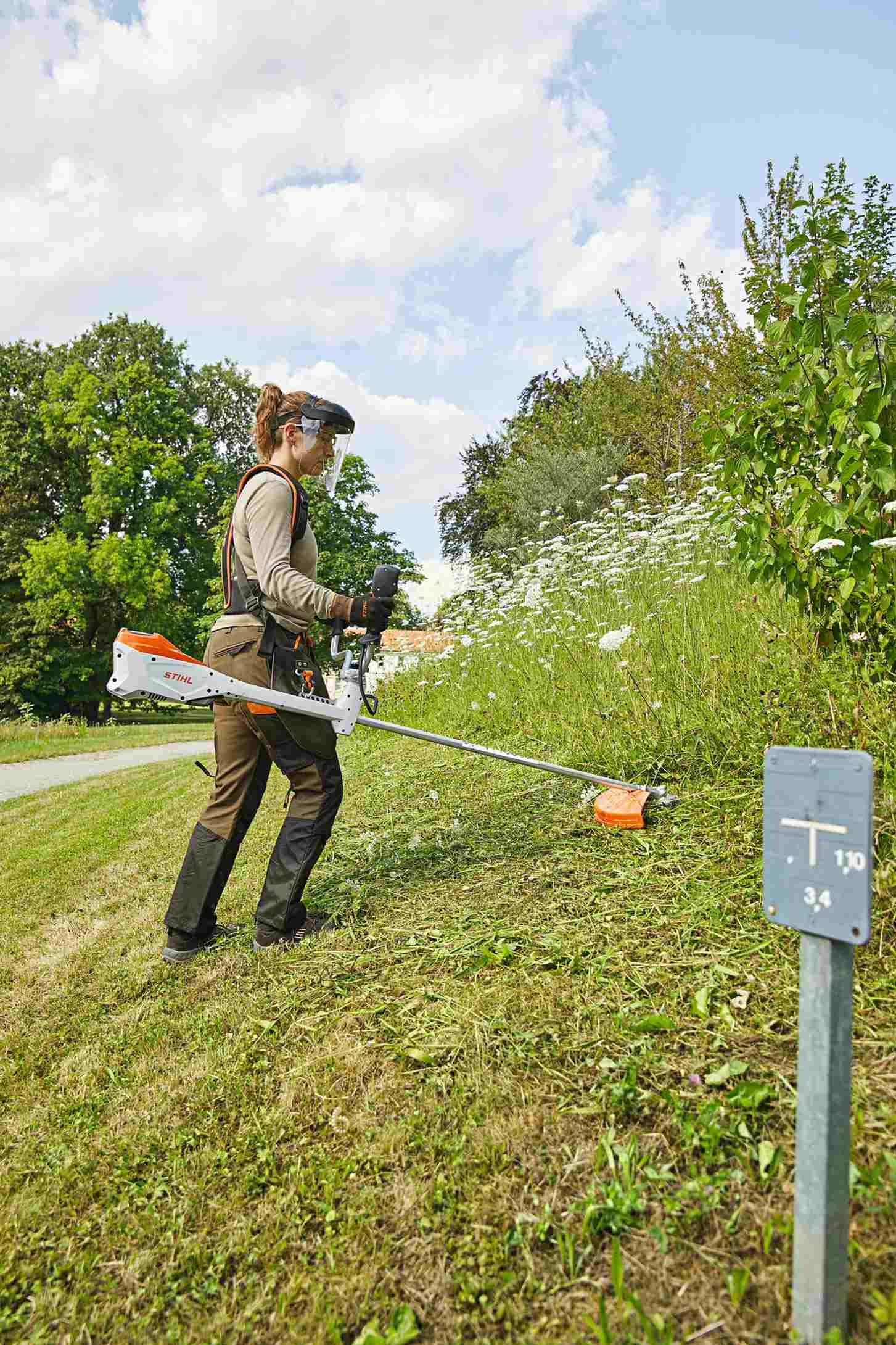 STIHL Akku-Motorsense FSA 140 Grundgerät / GC 260-2 - ohne Akku und Ladegerät
