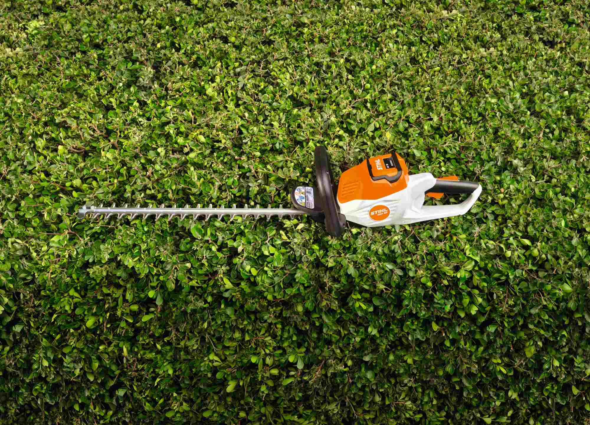 STIHL Akku-Heckenschere HSA 50 ohne Akku und Ladegerät