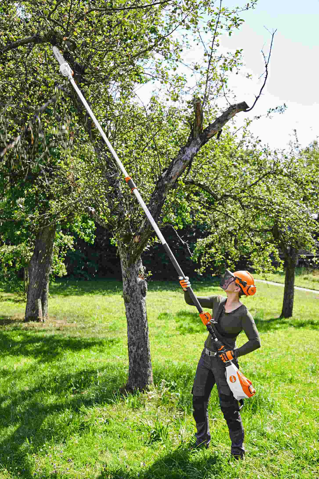 STIHL Akku-Hochentaster HTA 140 B, Grundgerät 30 cm /71 PM3 - ohne Akku und Ladegerät