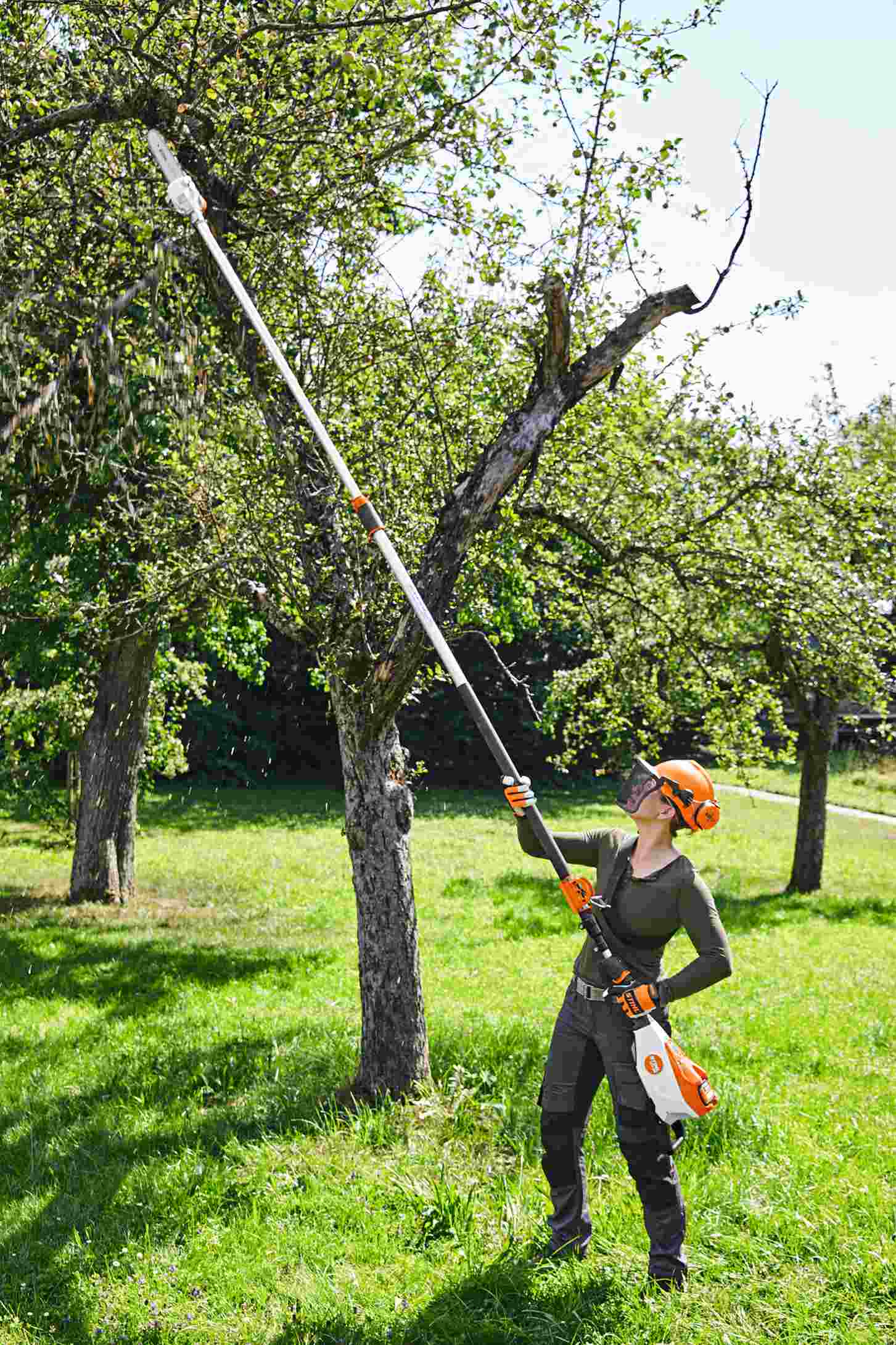 STIHL Akku-Hochentaster HTA 140 B, Grundgerät 30 cm /71 PM3 - ohne Akku und Ladegerät