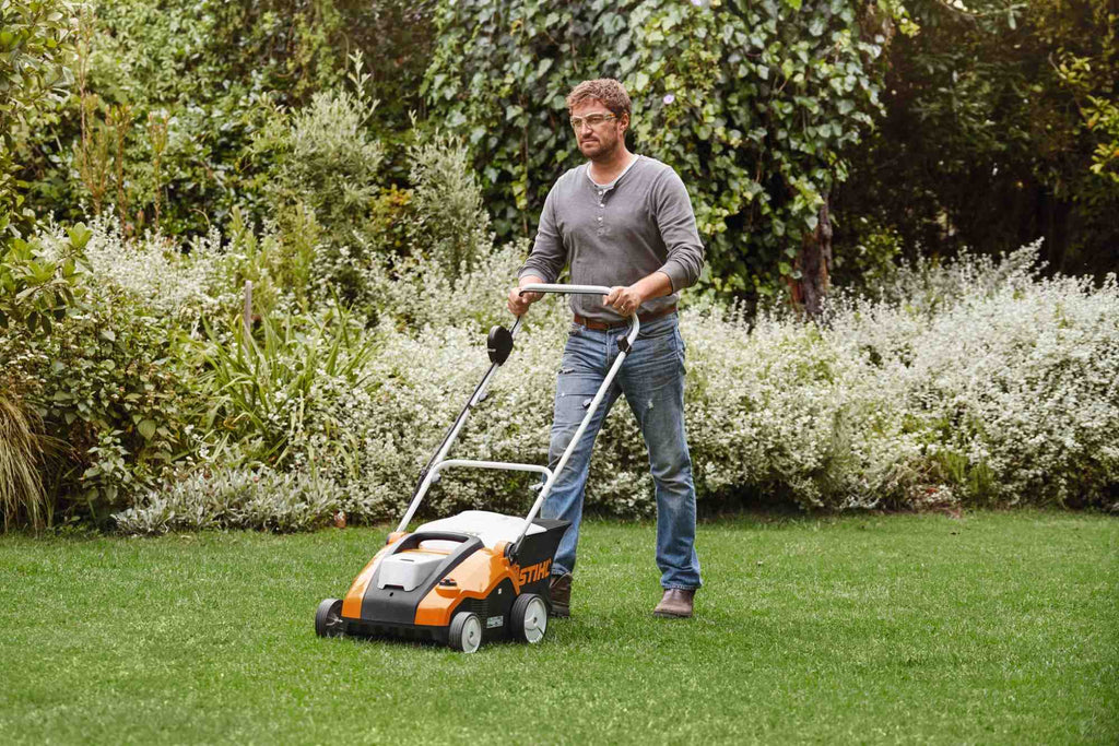 STIHL Akku-Vertikutierer RLA 240 ohne Akku und Ladegerät