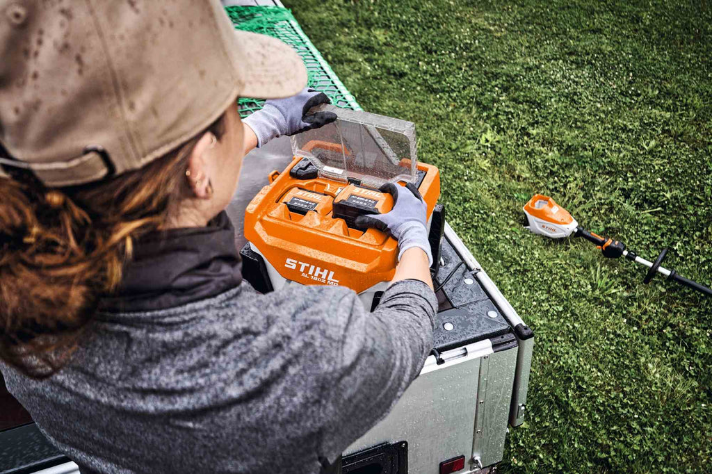 STIHL Schnellladegerät Schnellladegerät AL 1802 MO