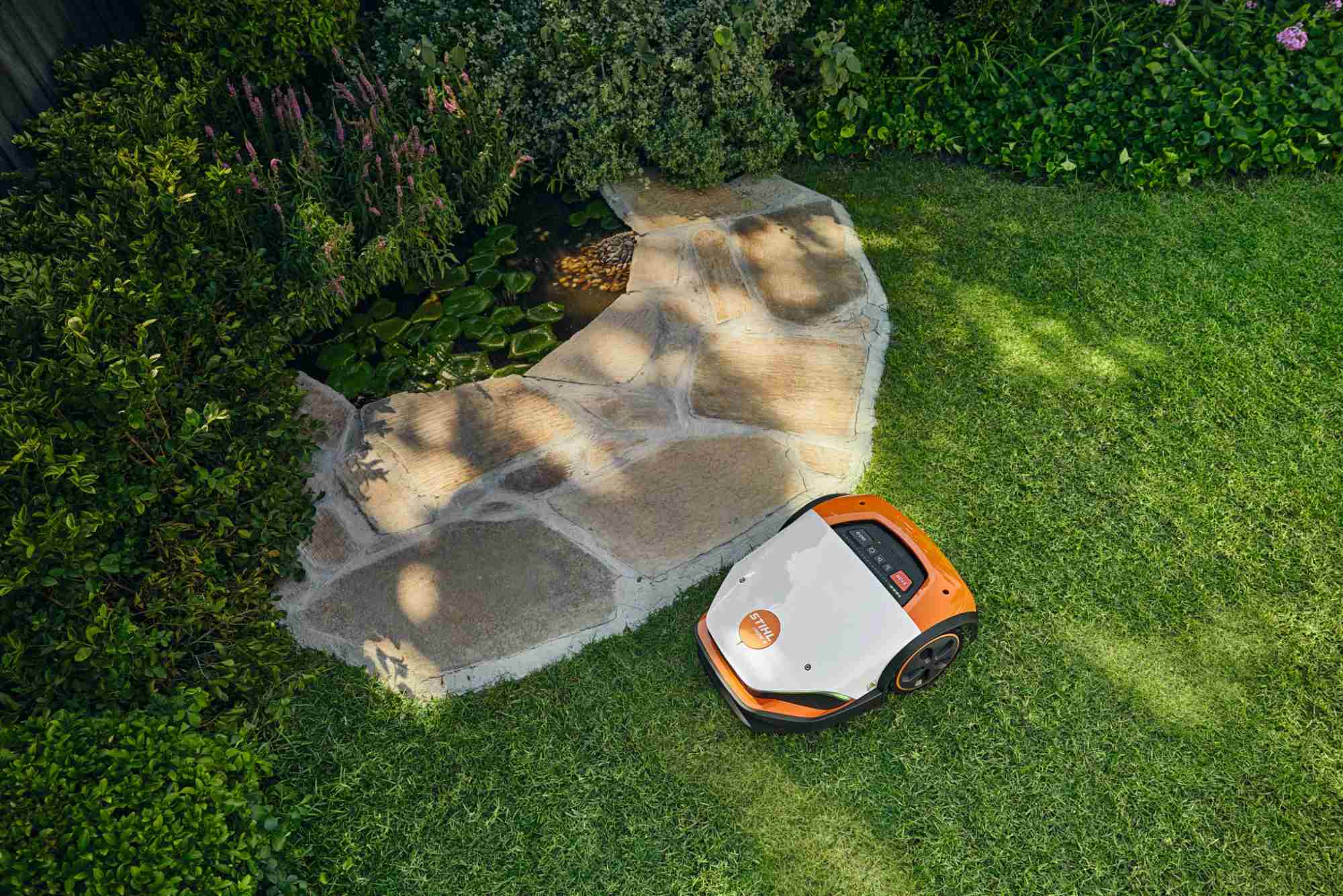 STIHL Mähroboter iMOW 7 für sehr große Rasenflächen
