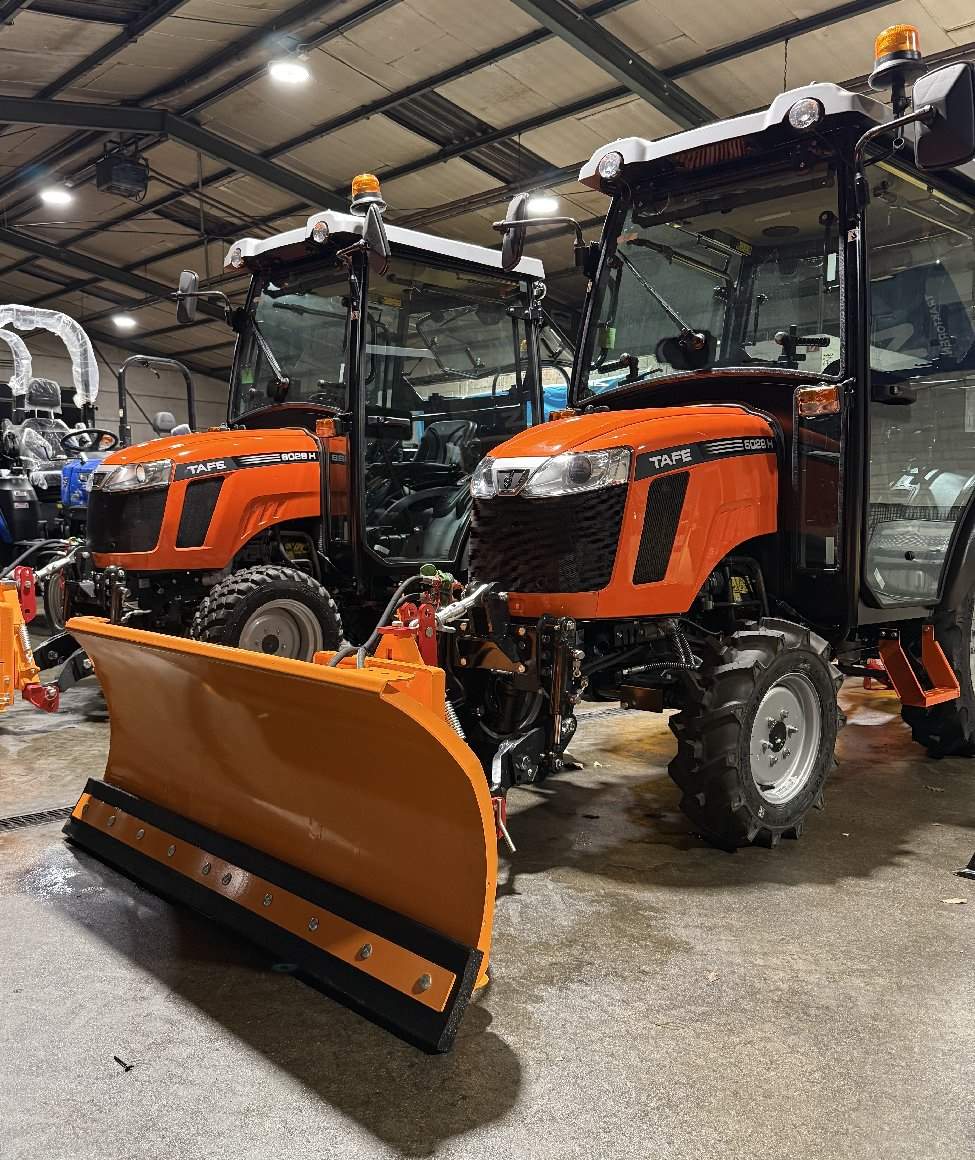 Tafe Allrad-Universalschlepper 6028H AS mit Winterpaket und AS-Bereifung