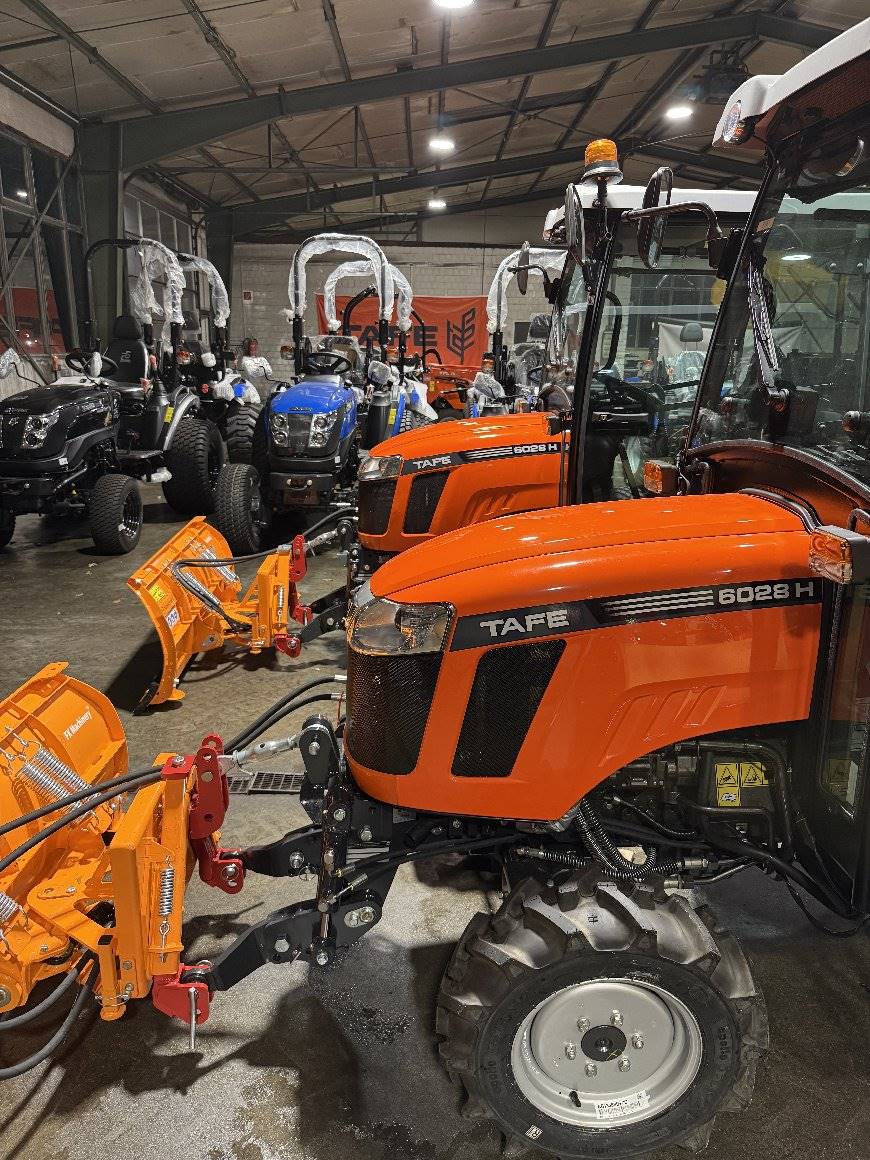 Tafe Allrad-Universalschlepper 6028H AS mit Winterpaket und AS-Bereifung