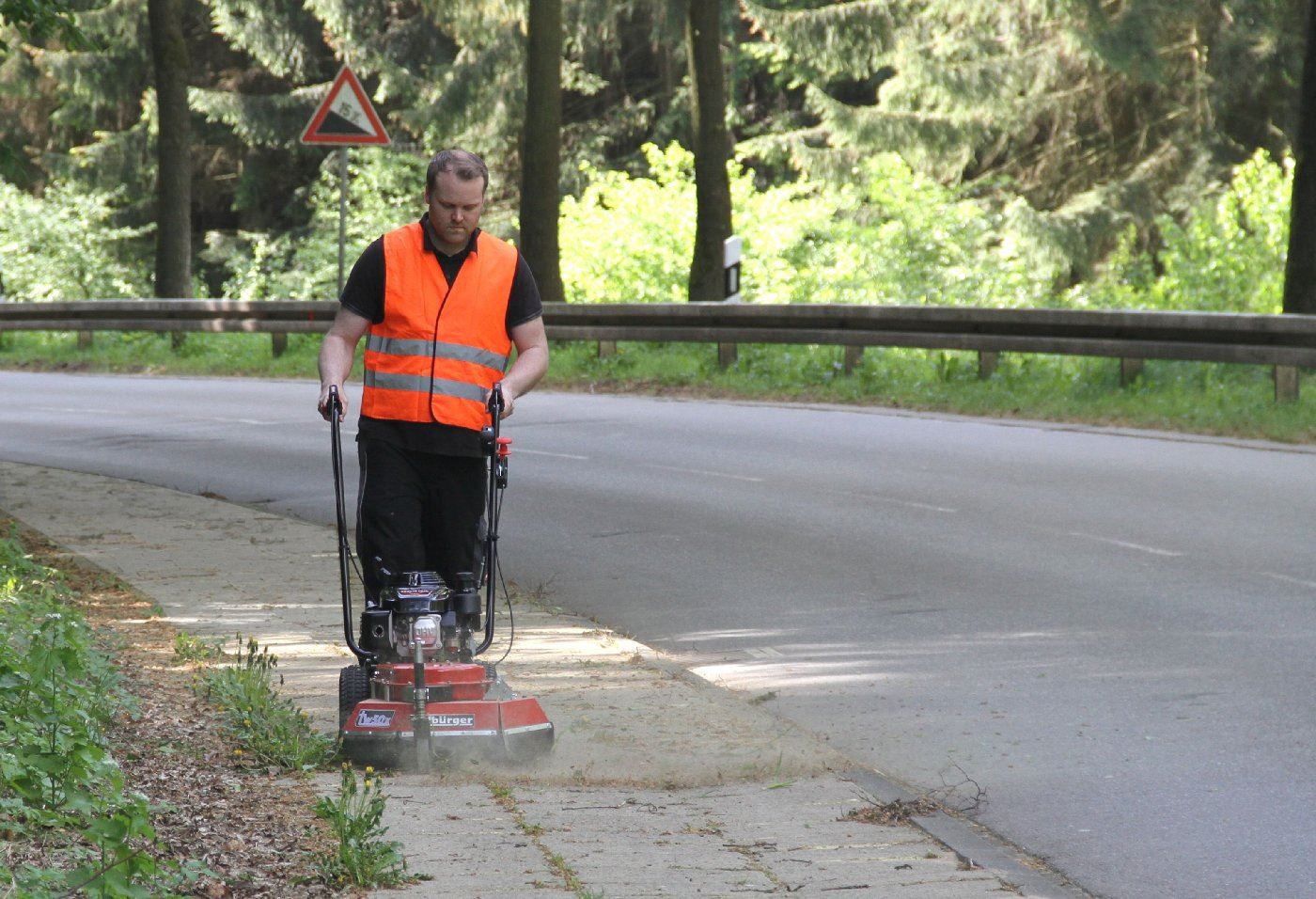 Tielbürger Wildkrautbürste TW50X GXV160 - mit Antrieb