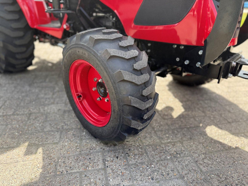 Tym Allrad-Kompakttraktor T265 HST mit Industriebereifung, Frontlader, Palettengabel, OPG-Dach -Vorführer