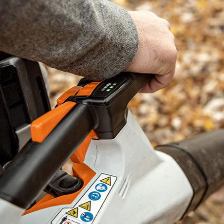 STIHL Akku-Laubbläser BGA 200 mit Komfort-Tragsystem - Modell 2023 - MotorLand.at