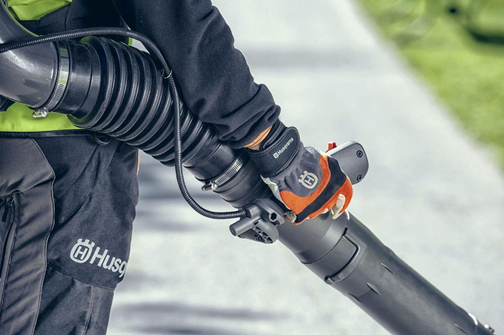 Husqvarna Rückentragbares Benzin Laubblasgerät 570BTS - Modell 2023 - MotorLand.at