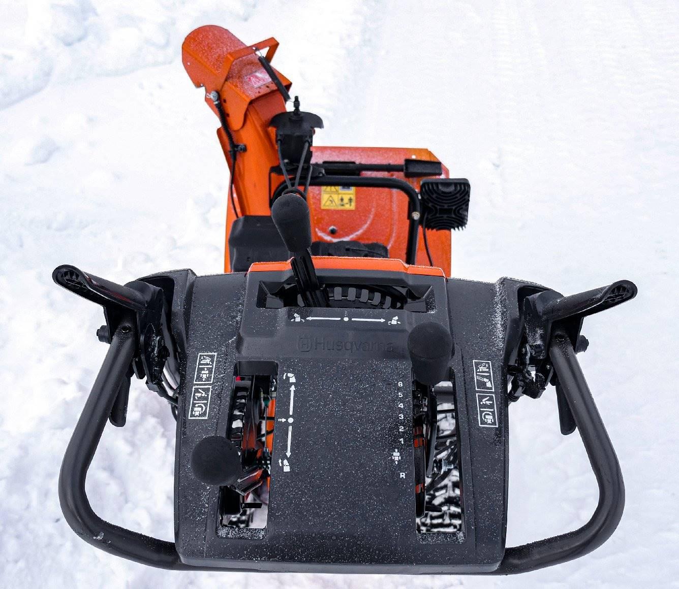 Husqvarna Schneefräse ST 427T - Modell 2023 - MotorLand.at