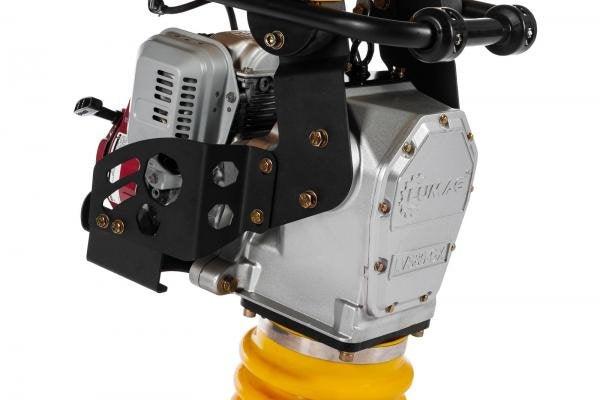 Lumag Profi-Vibrationsstampfer Honda Motor LVS 80-GX inkl. Transporträder - Modell 2023 - MotorLand.at