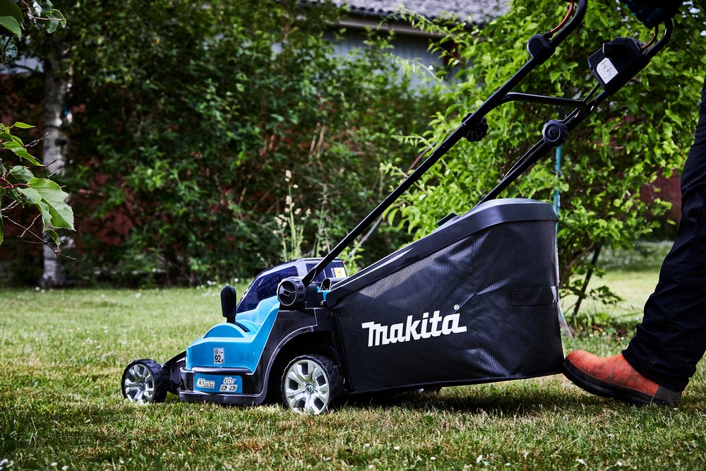 Makita Akku-Rasenmäher DLM432Z ohne Akku und Ladegerät