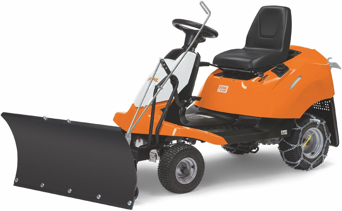 STIHL Aufsitzmäher RT 4082 Winterpaket mit Schneeschild und Schneeketten - Modell 2023 - MotorLand.at