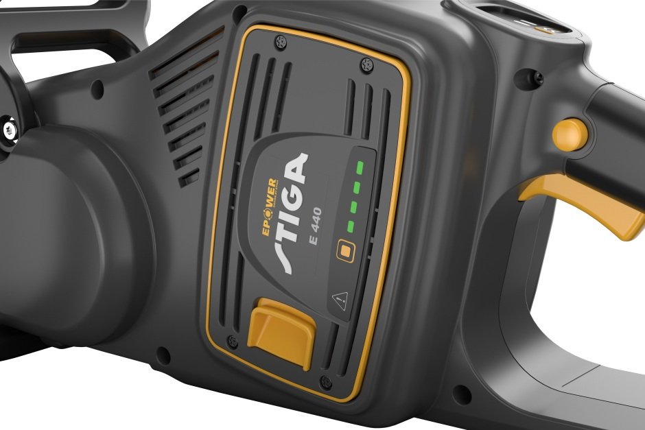 Stiga Akku-Motorsäge CS 700e - ohne Akku und Ladegerät